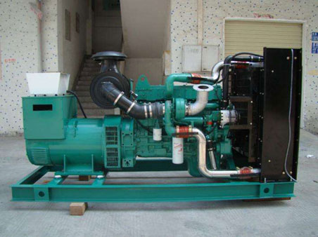 昌江1100kw康明斯柴油发电机组